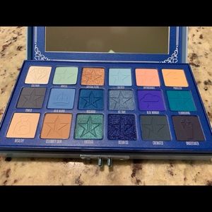Jeffrey Star Blue Blood Palette